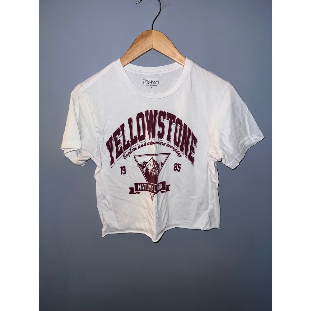 Miken Flow Yellowstone National Park White Cropped Graphic T-Shirt Size M